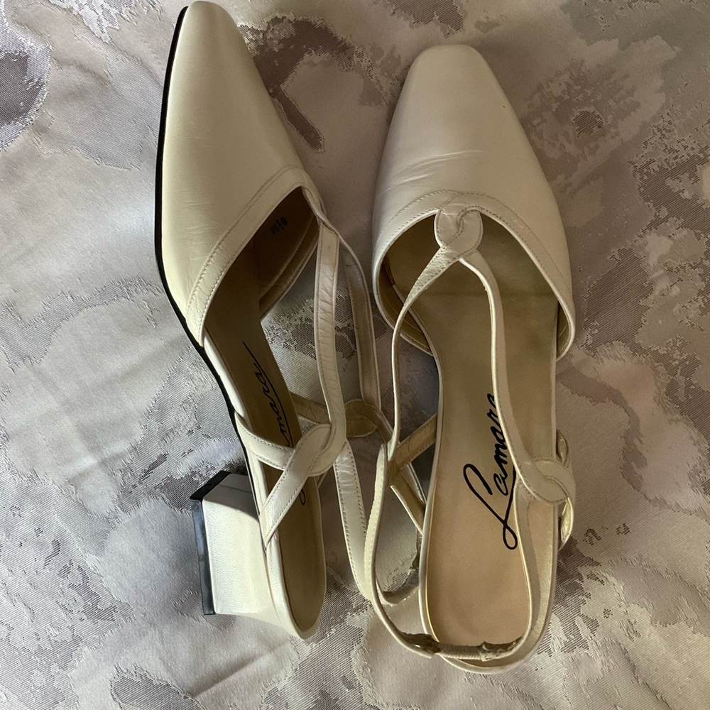 Lamara dress sandal. NWOT.